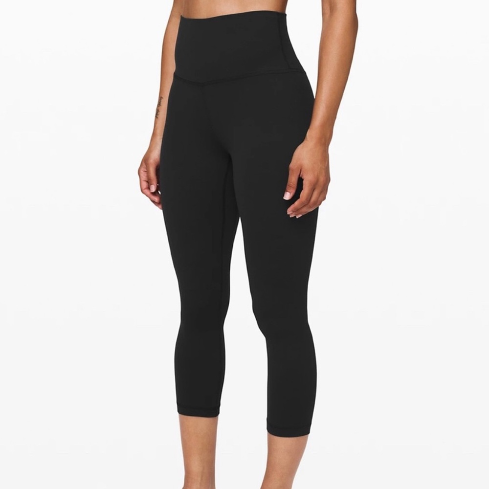 Lululemon Align Crop 21” Black Size 4 Leggings
